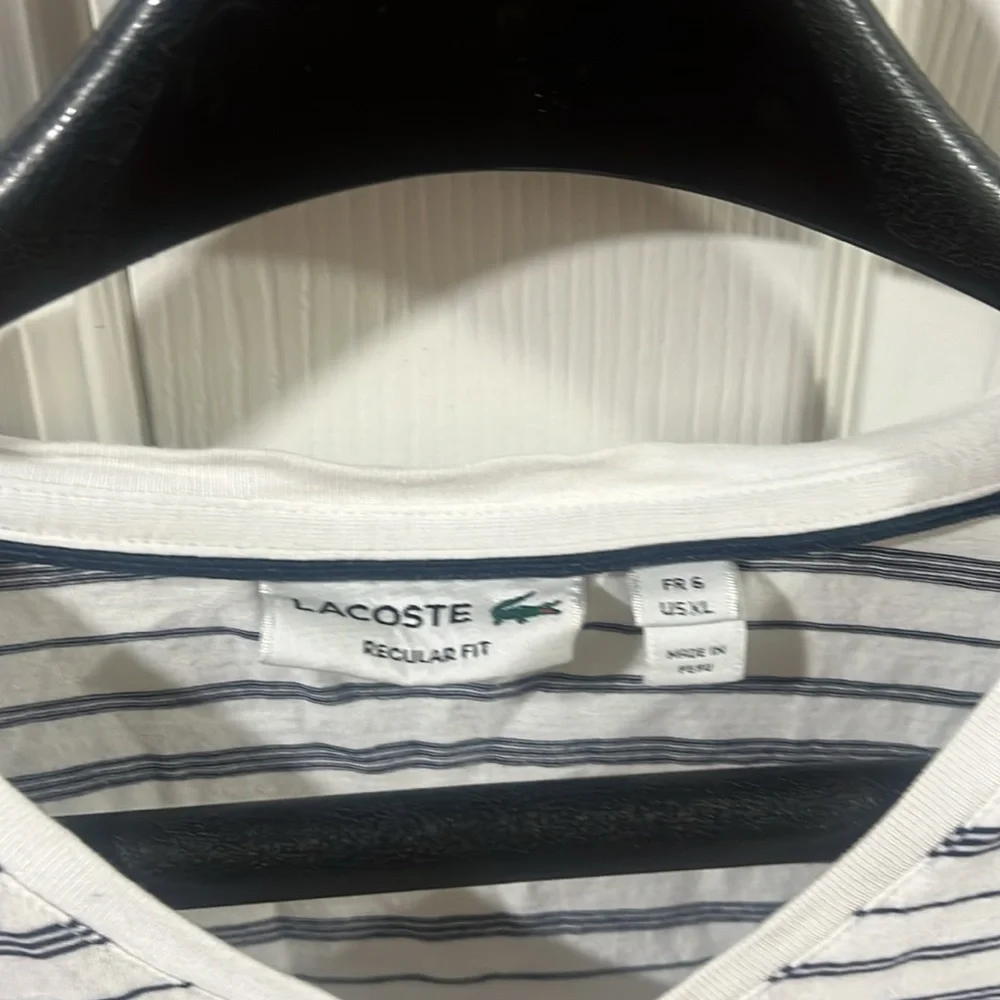 Lacoste - Picture 2 of 3
